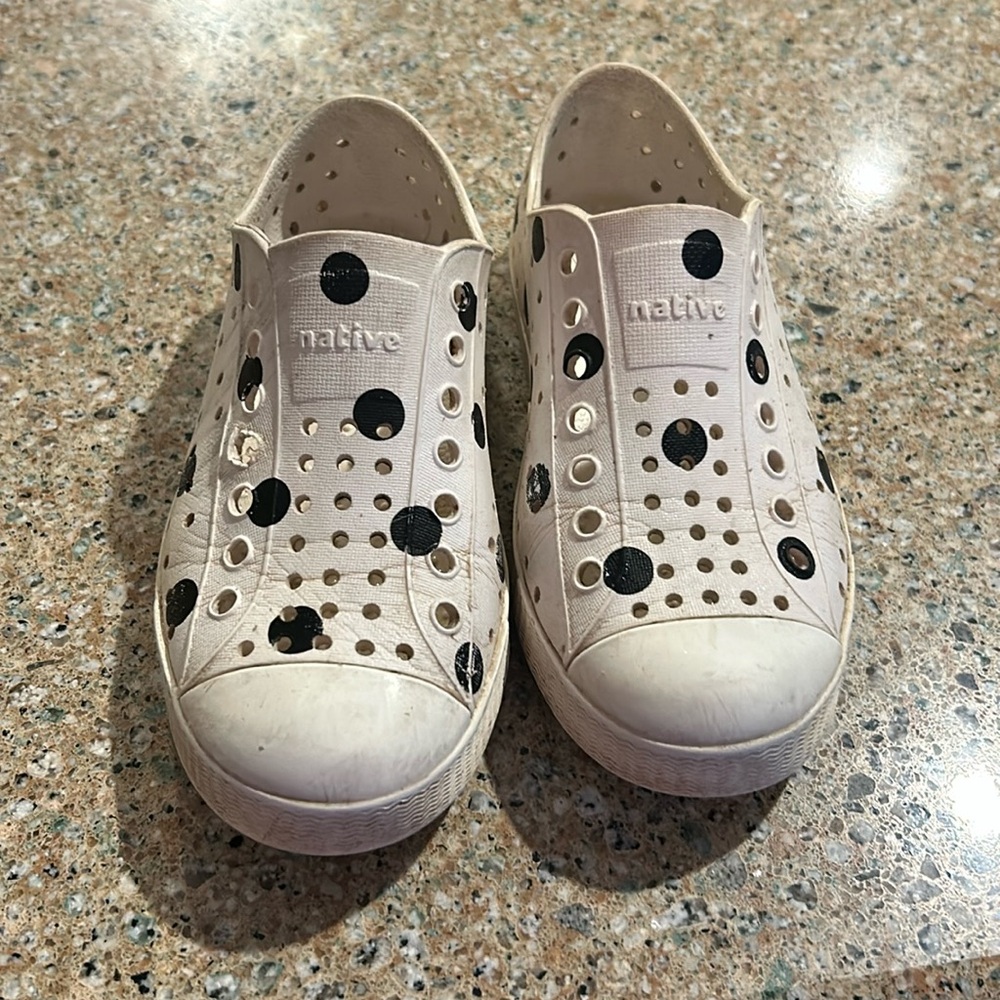 Girls NATIVEs size 12